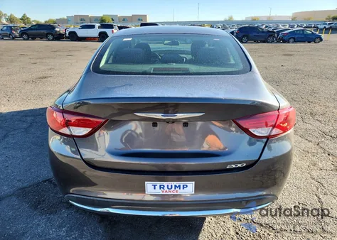 2015 Chrysler 200 Limited z USA, uszkodzony, nr VIN 1C3CCCAB4FN677249